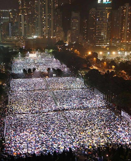 Vigília pode ser a maior da história de Hong Kong por Tiananmen Vigília pode ser a maior da história de Hong Kong por Tiananmen