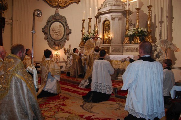 Missa Nova ou Missa Tradicional?